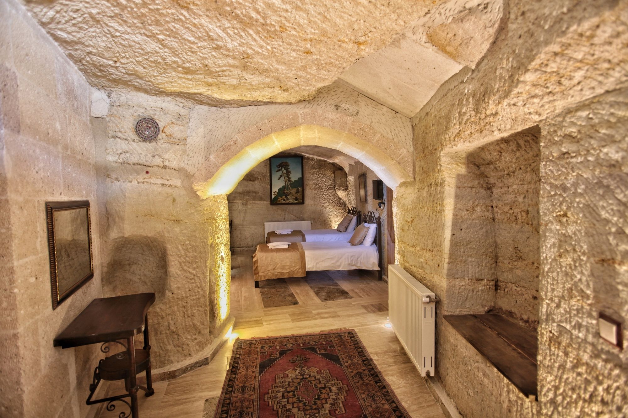 Emit Cave Hotel