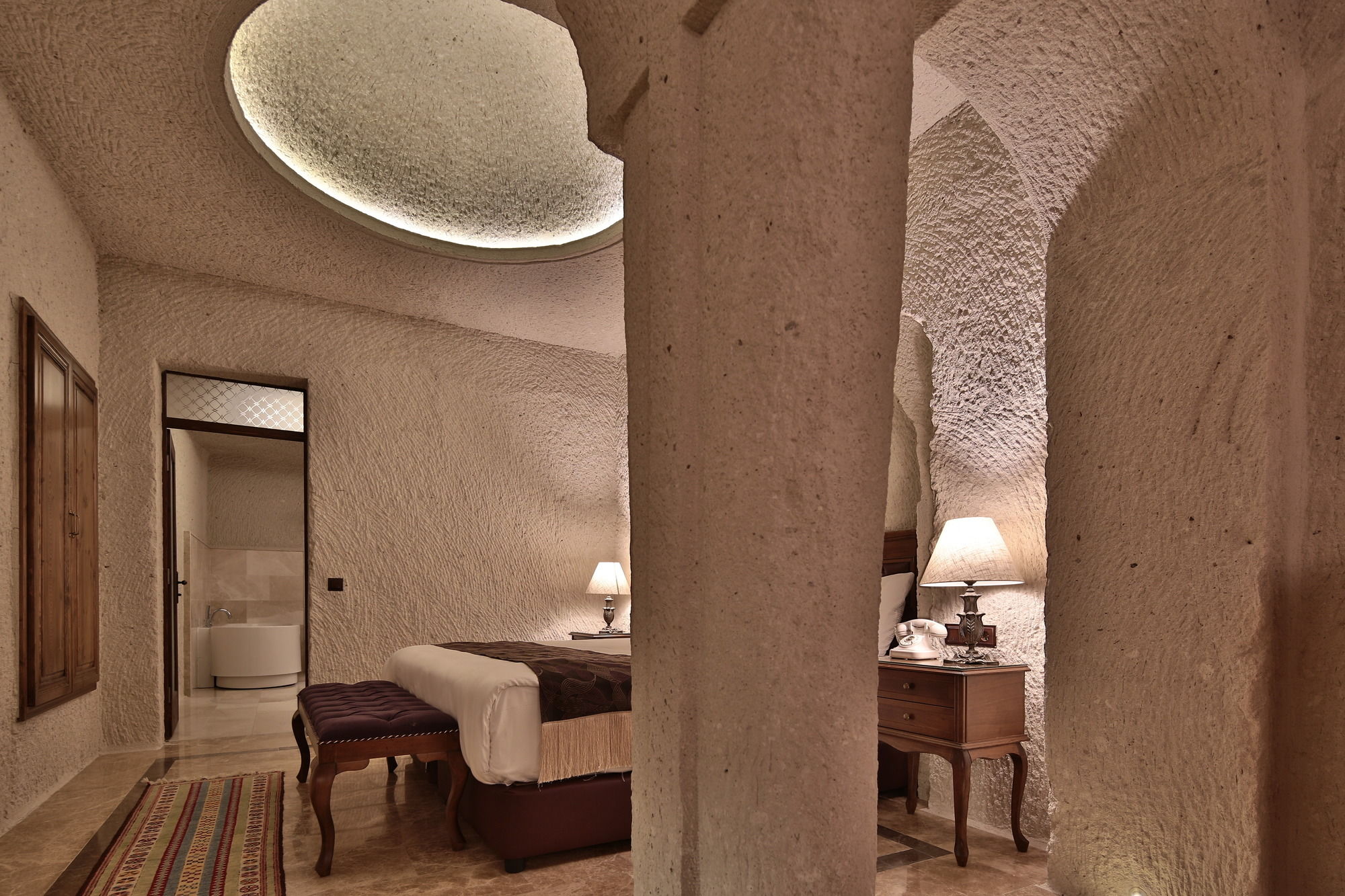 Artemis Cave Suites