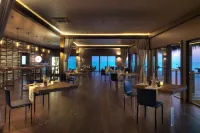 Cocoon Maldives - All Inclusive Hotels in Maabinhuraa