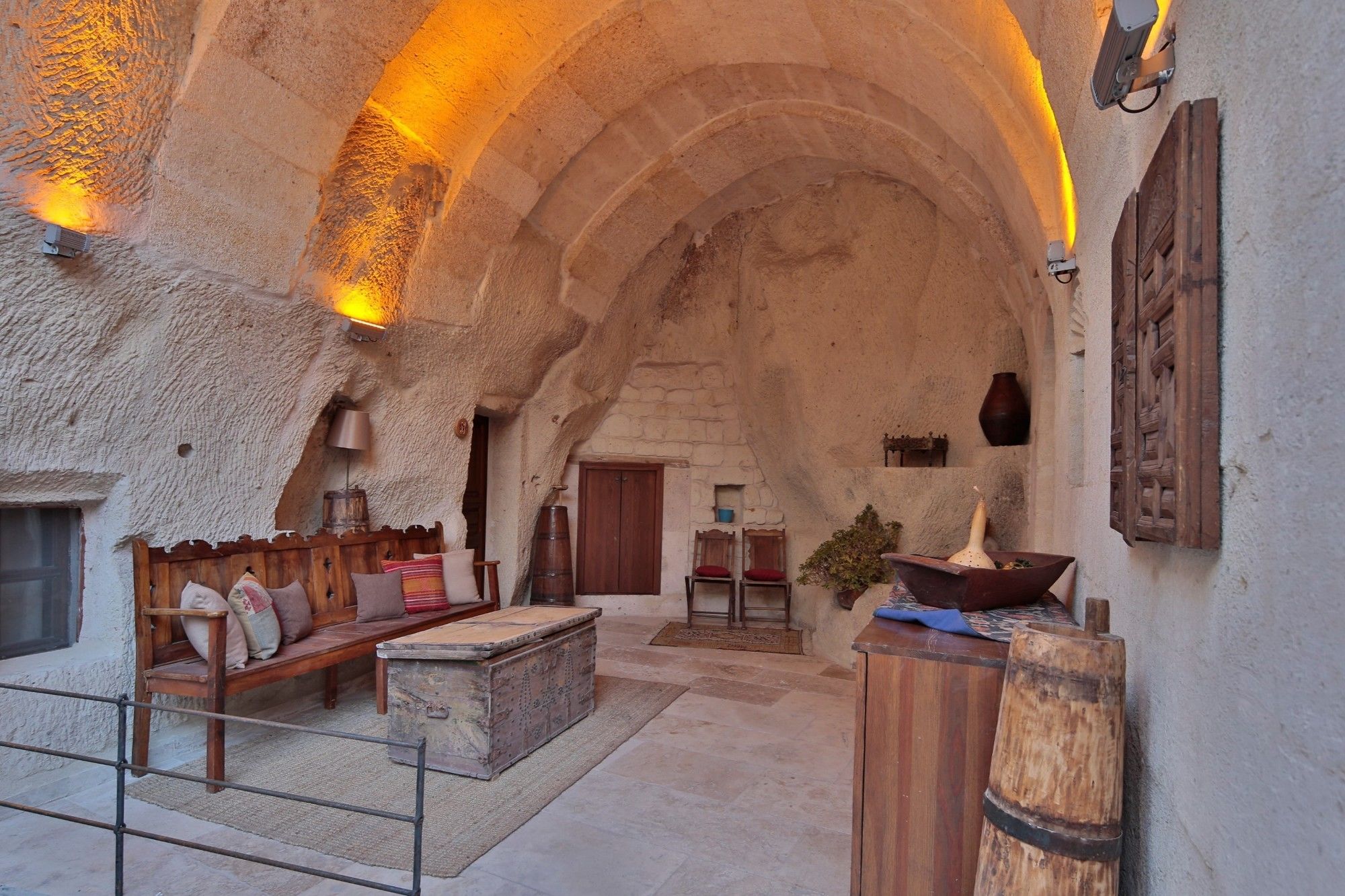 Elaa Cave Hotel