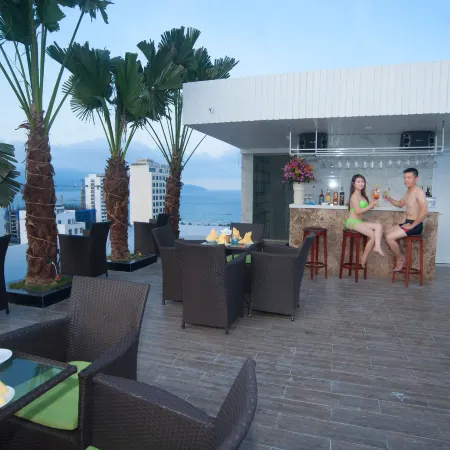 SEA QUEEN HOTEL