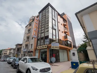 Caro Apartments & Rooms Hotels near Retail Park Varna