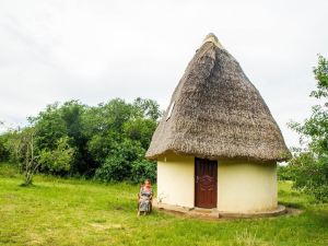 Kijuura Lodge