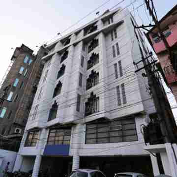 OYO 4793 Hotel President Hotel Exterior