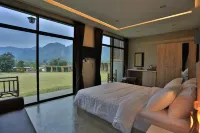 Curve360 Hotel Khao Yai Hoteles en Distrito de Pak Chong