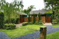 Ginger Bread House - Pet Lover Resort Hotels in Amphoe Mueang Nakhon Nayok