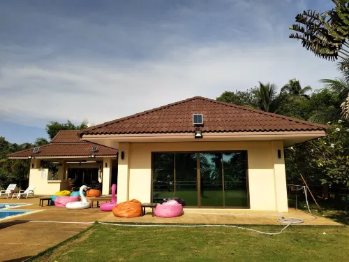 Sleep Soundly by The Sea Hotels in Amphoe Laem Ngop