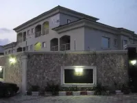 Hymax Grace Hotel and Suites