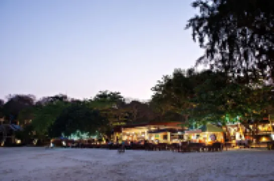 Tubtim Resort Hotel dekat Ao Phai