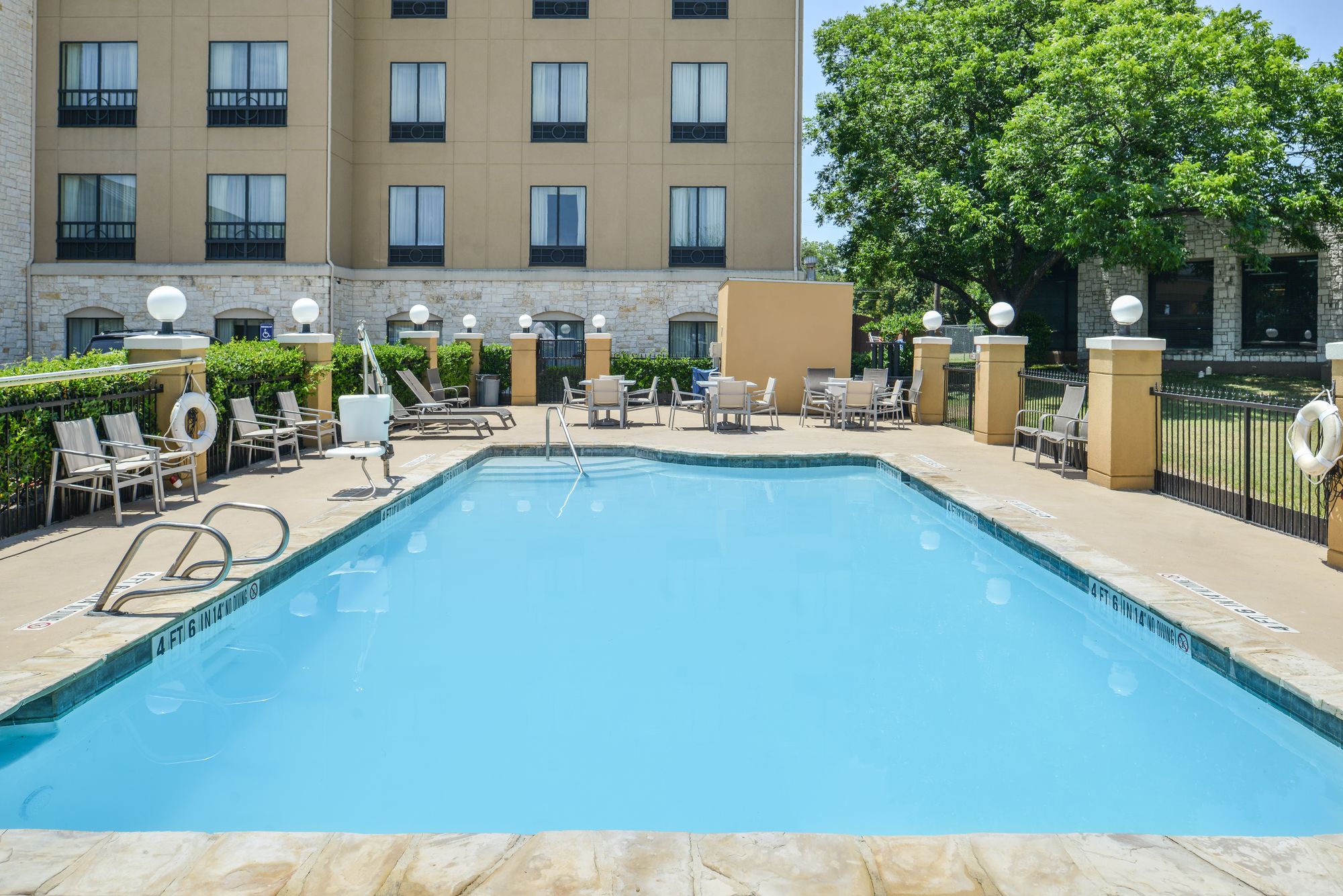 Holiday Inn Express Hotel & Suites San Antonio NW-Medical Area, an Ihg Hotel