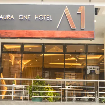 Aura One Hotel