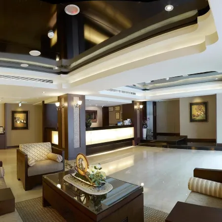 LinkWorld Hotel Отели рядом с достопримечательностью «Торговый центр Syntrend»