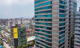 T.Station Serviced Apartment