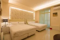 Days Good Guest House - Parking