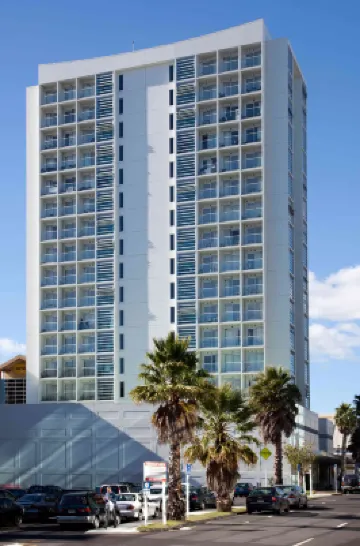 Proximity Apartments Manukau / Auckland Airport Hotels near Rainbow's End Theme Park