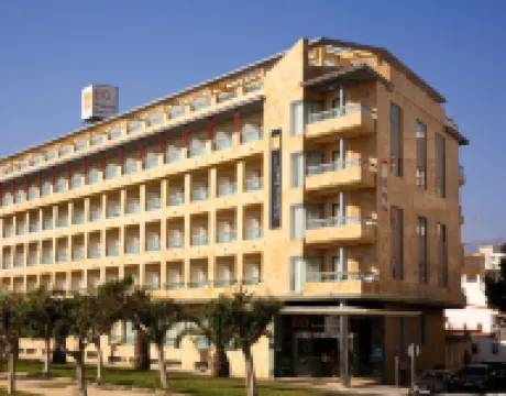 BQ Andalucia Beach Hotel