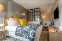 Hôtel Crayon Hotels in Paris