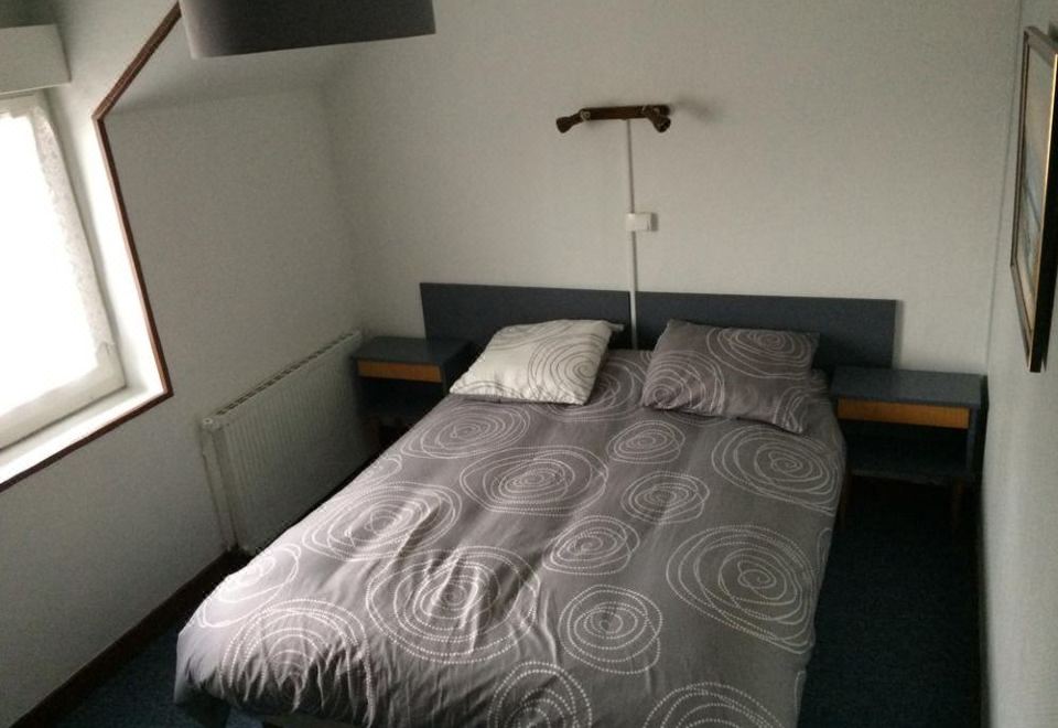 Le Phoenix - Housity