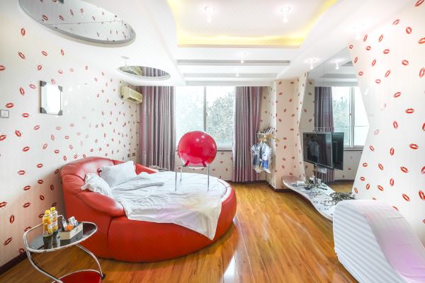 保定水帘洞主题酒店