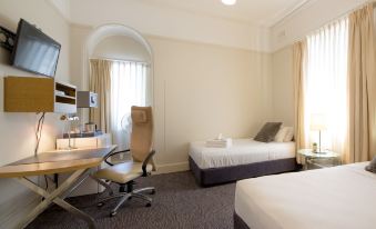 8. 뉴트럴 베이 로..