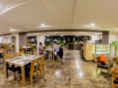 โรงแรมปารามี โรงแรมในย่างกุ้ง