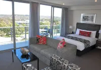 Adina Serviced Apartments Canberra Dickson - Balkoner