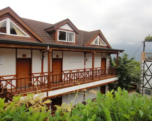 Nantou Cingjing Vienna Garden Chalet Hotels near Hehuanshan