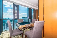 Guiyang Wanyi International Hotel (Guanshanhu Park Lincheng West Road Subway Station Branch)