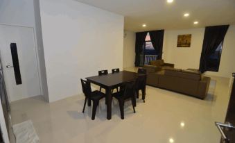 The Cube Homestay @ Third Miles 2