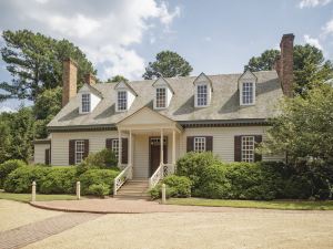 Colonial Houses, an Official Colonial Williamsburg Hotel