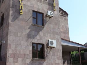 Musa Ler Hotel Yerevan