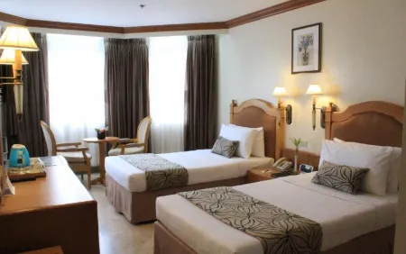 Palm Hotel Manila