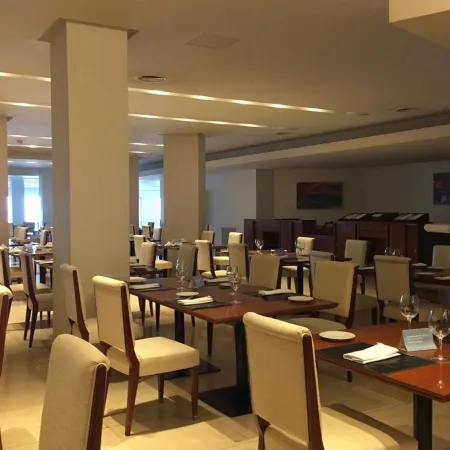 NH Gran Hotel Provincial