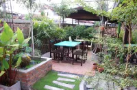 The Outside Inn Hôtels à : Ubon Ratchathani