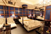 Six Star Motel Zhongli Branch - Romantic