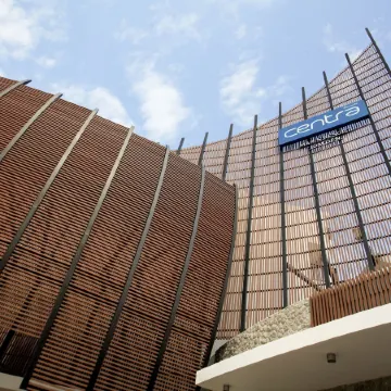 Centara Life Maris Resort Jomtien Отели рядом с достопримечательностью «Парк Юрского Периода»