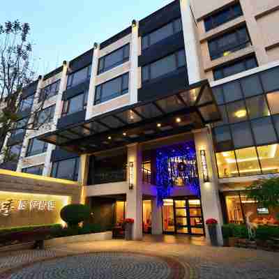 高雄花季度假飯店 Hotel Exterior