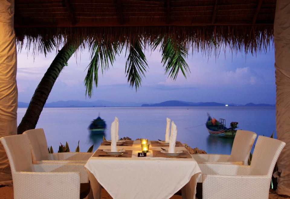 1. 라차 아일랜드 ..