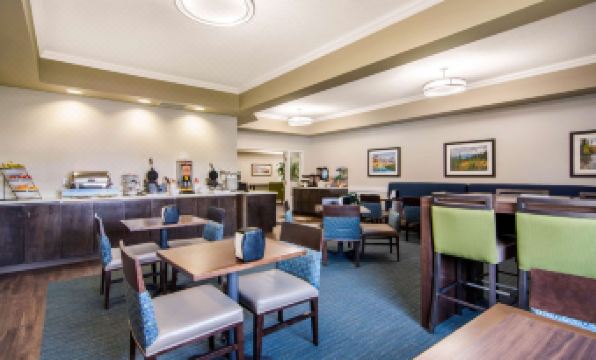 Comfort Inn & Suites