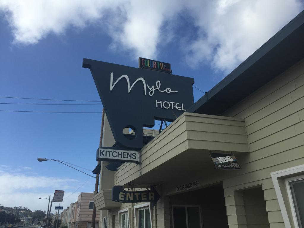 Mylo Hotel