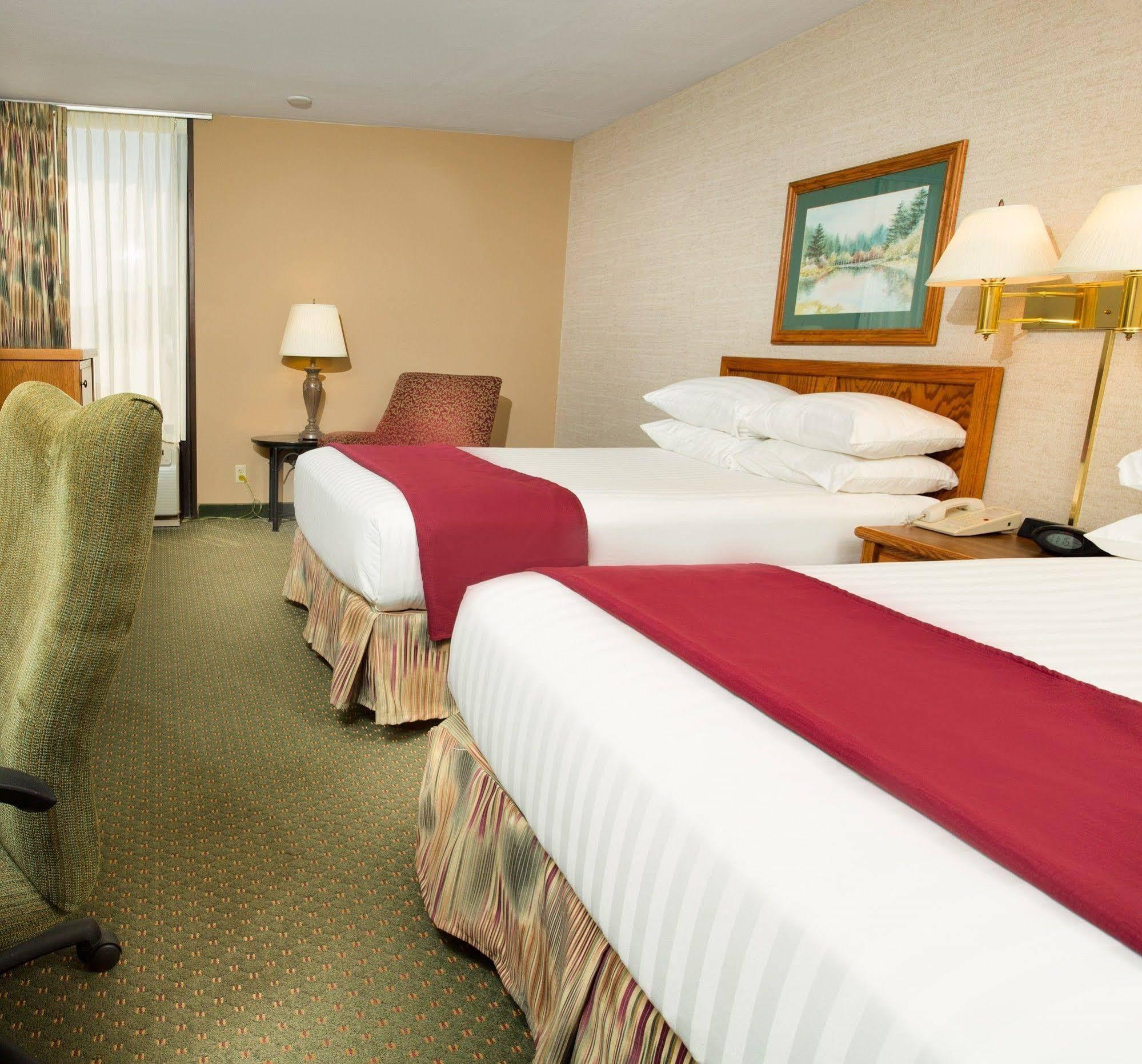 Drury Inn & Suites Poplar Bluff