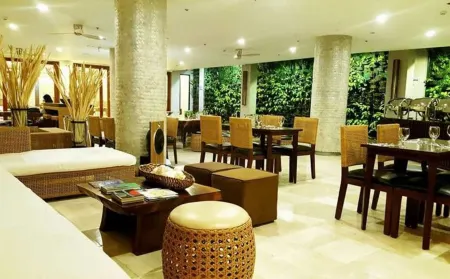 The Selah Garden Hotel Отели рядом с достопримечательностью «Upside Down Museum»