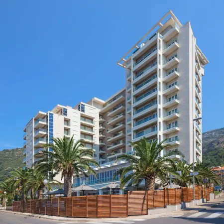 AMI Hotel Budva – Petrovac