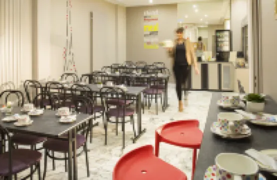 Hotel de la Cite Rougemont Paris