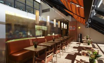 2. Citadine..