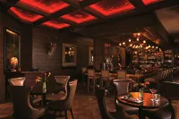 Grand Bohemian Lodge Asheville, Autograph Collection - bar