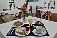 Hotel Dom Henrique Hotels in Timoteo