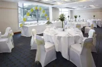 Holiday Inn BASINGSTOKE by IHG - breakfast