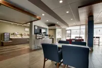 Holiday Inn Express & Suites Mount Vernon Hotels in Mount Vernon
