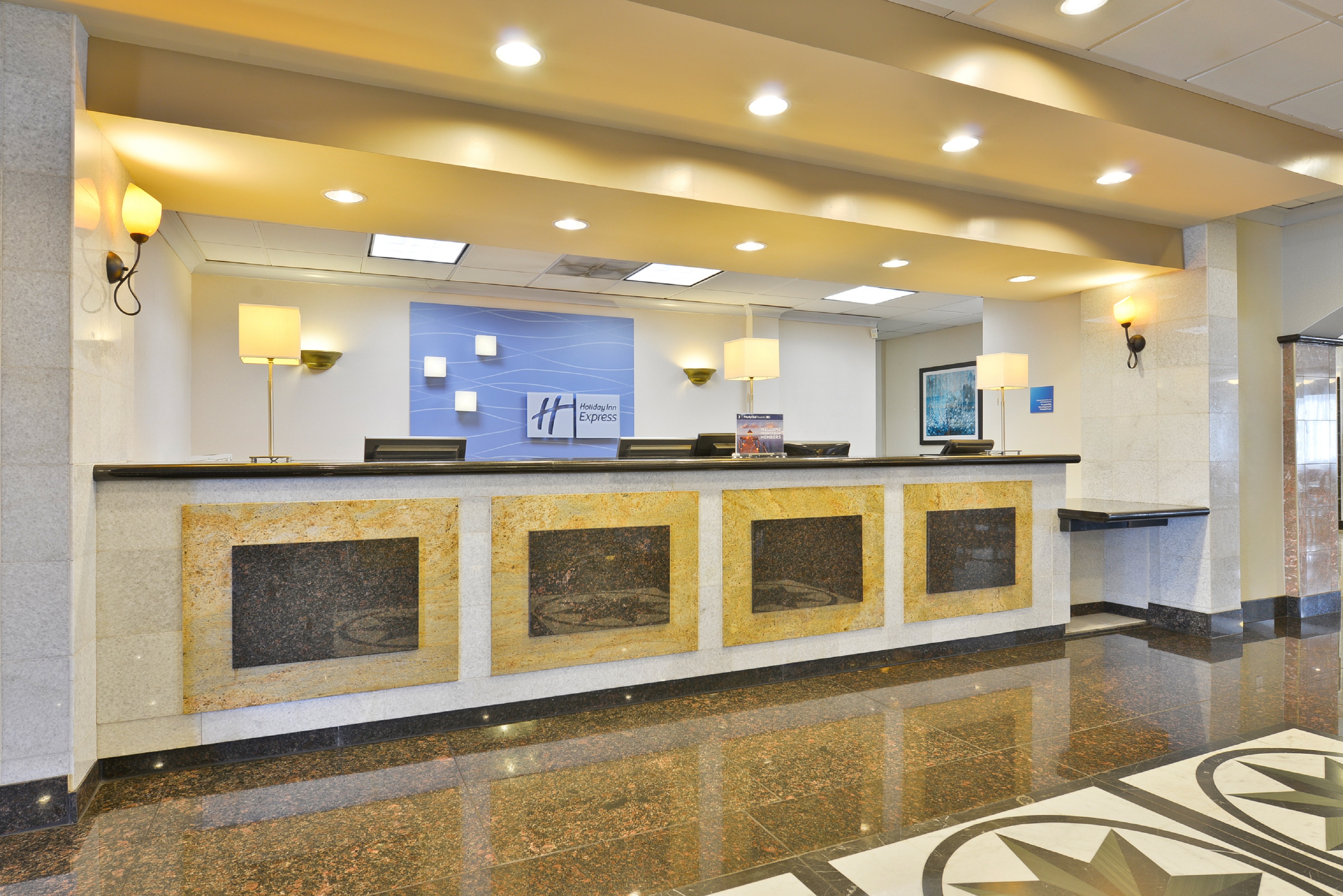 Holiday Inn Express Hotel & Suites Tacoma South - Lakewood, an Ihg Hotel